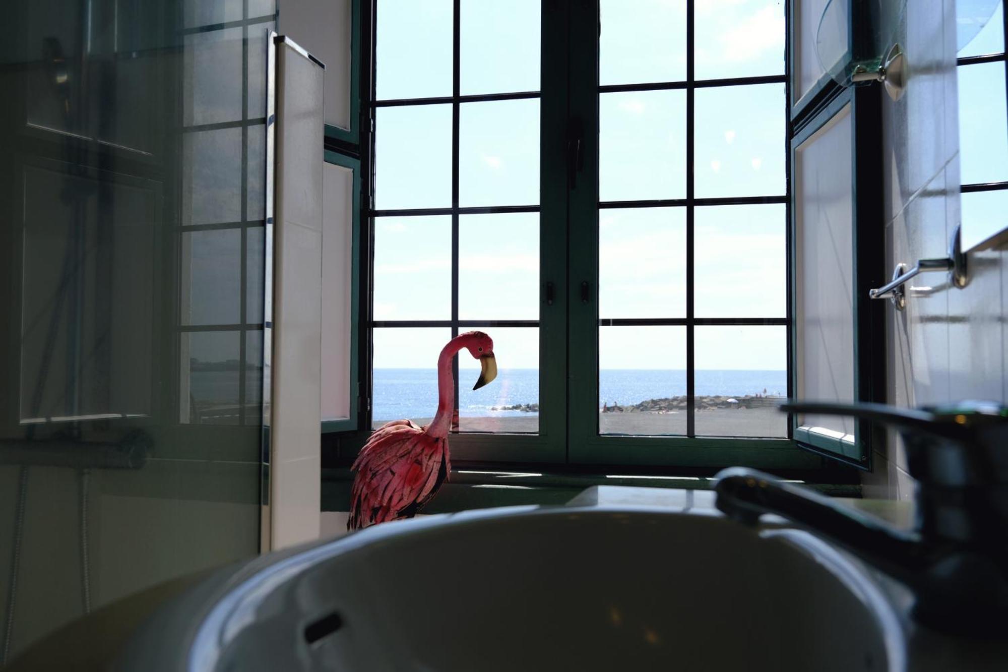Rooftop Dreamhouse - 3Br With Seaviews Santa Cruz de la Palma  Bagian luar foto