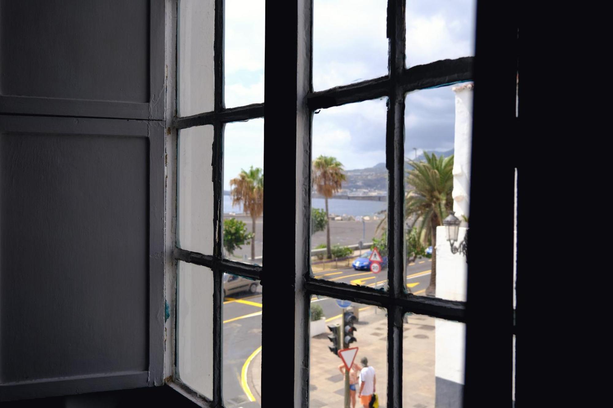Rooftop Dreamhouse - 3Br With Seaviews Santa Cruz de la Palma  Bagian luar foto